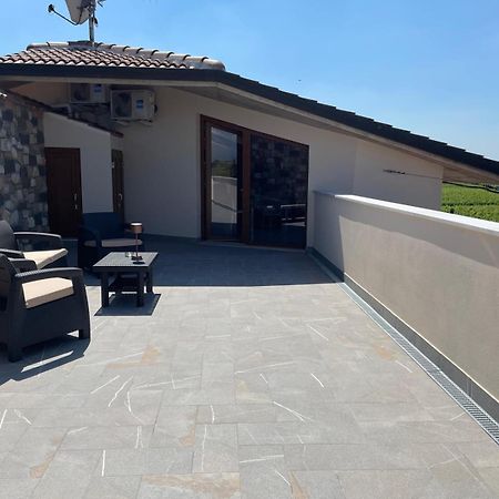 Casa Luigi - Appartamenti A Peschiera Del Garda Exteriér fotografie