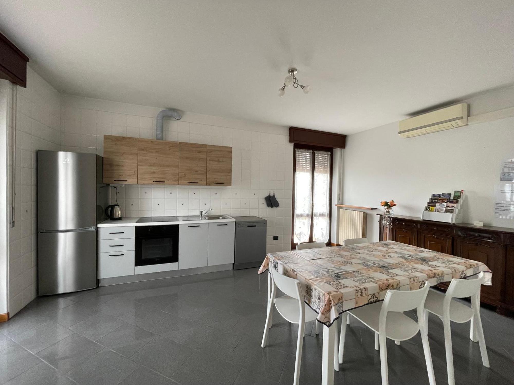 Casa Luigi - Appartamenti A Peschiera Del Garda Exteriér fotografie